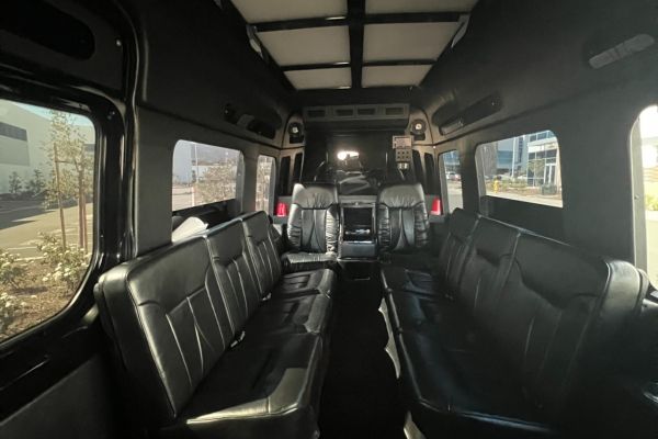 Mercedes-Benz Sprinter Limo